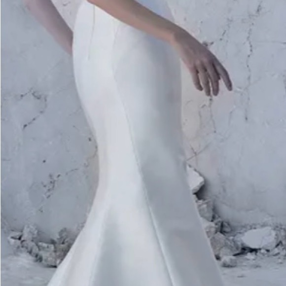 Pronovias Symphonies, Sweetheart neckline, Mikado satin, White - Picture 2 of 6